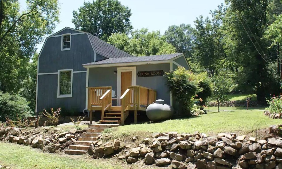 St. Elmo Improvement League Apartment | Cozy 1 bed suite, tucked away in the forest but only 4 miles from downtown!