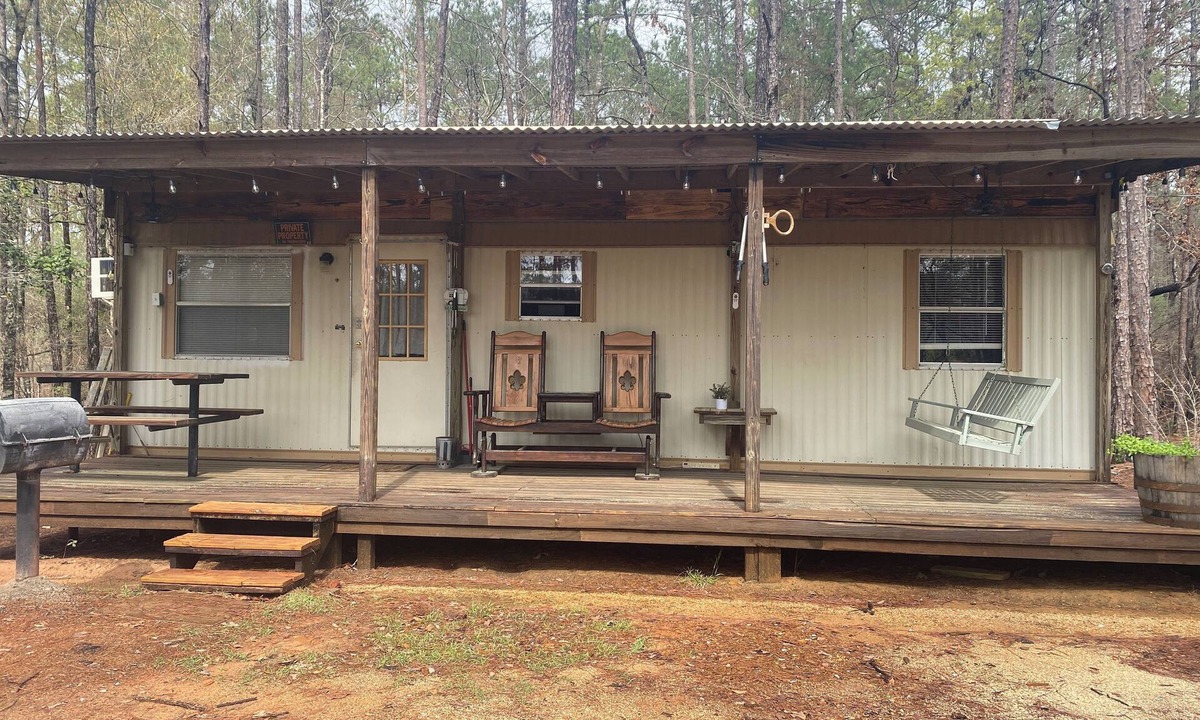 Carriere Cabin | Cozy 1-bedroom cabin in marvelous Carriere with AC