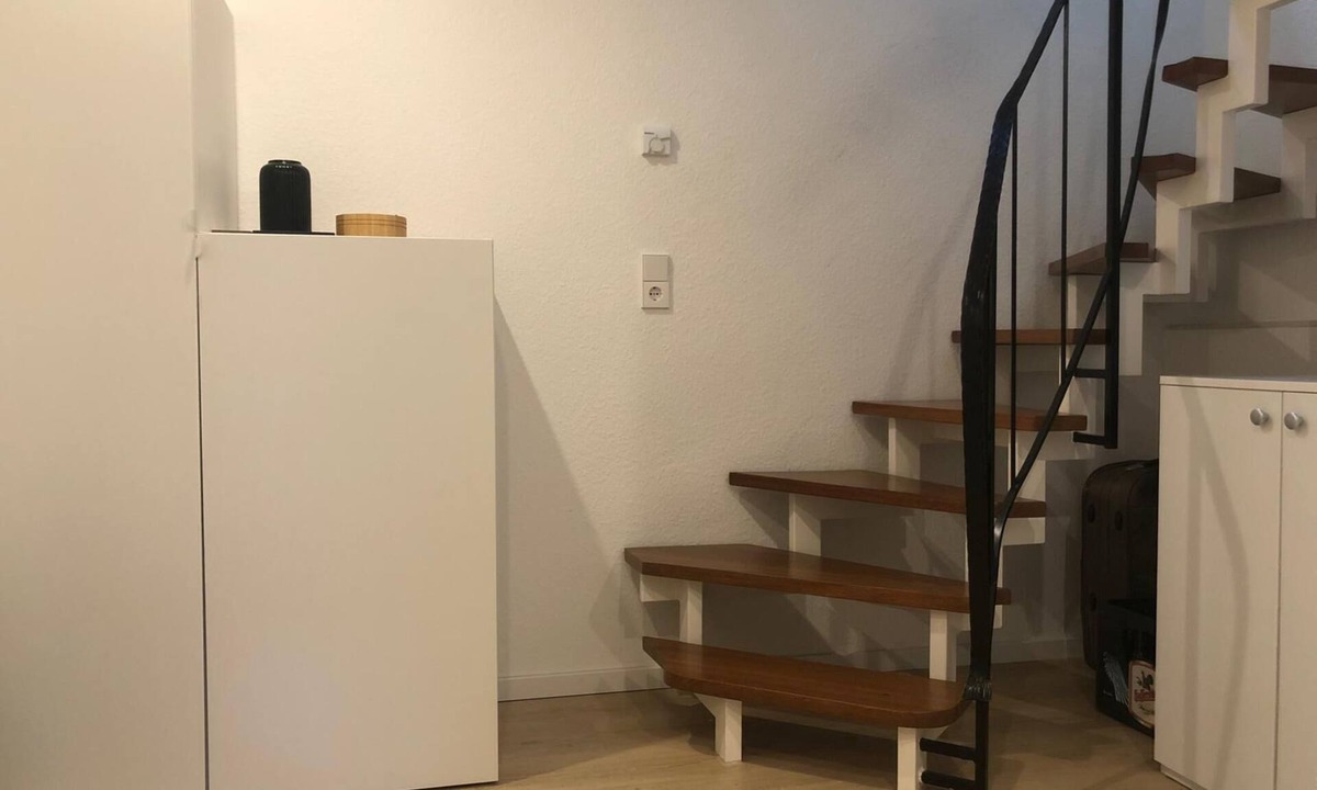 Stuttgart Apartment | Cozy 1-bedroom dublex-apartment in pleasant Stuttgart with AC