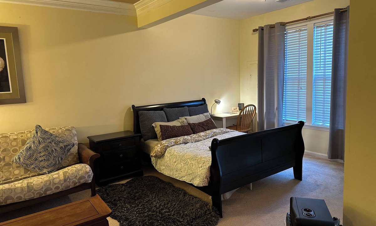 Ashburn Apartment | Cozy 1-bedroom studio type living in tranquil Broadlands with AC & private bath.