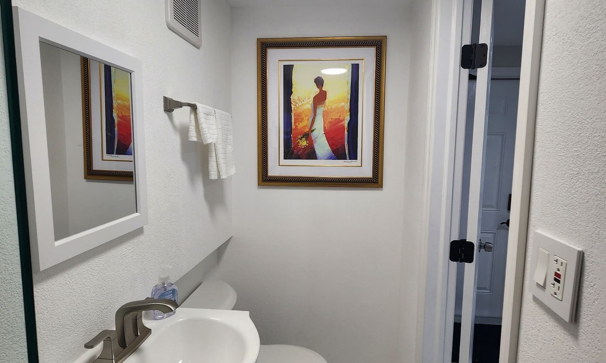 West Park Apartment | Cozy 1-bedroom studio in pleasant hollywood with AC