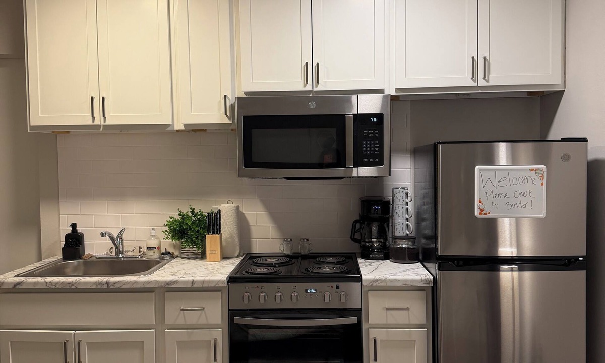 Madison Apartment | Cozy 1-bedroom studio with AC in lovely Madison