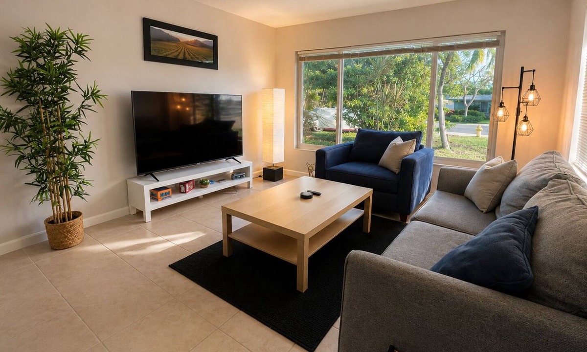 Lighthouse Point House | Cozy 1BR Home in Lighthouse Point - Fenced Yard - Pets Welcome - Extended Stays