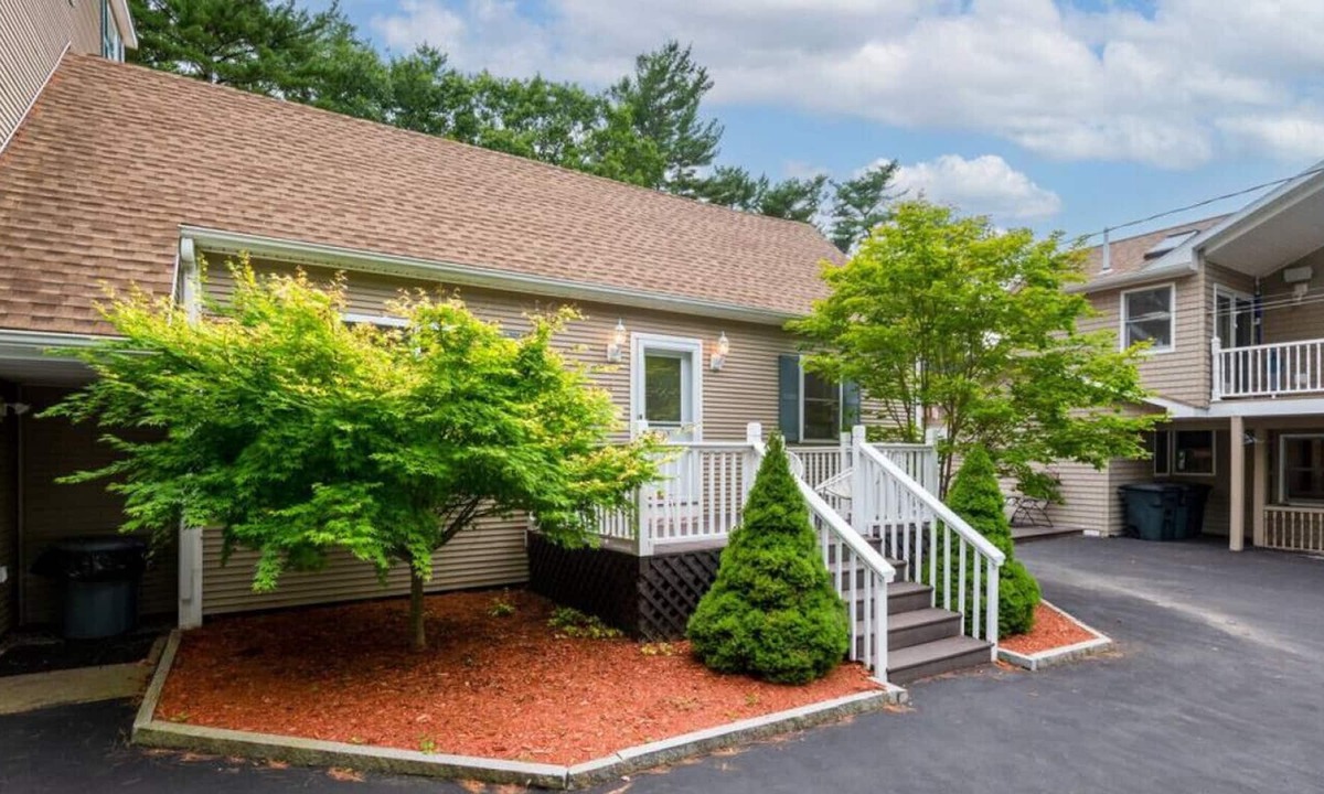 Ocean Park House | COZY 2 BEDROOM ONLY MINUTES FROM THE BEACH