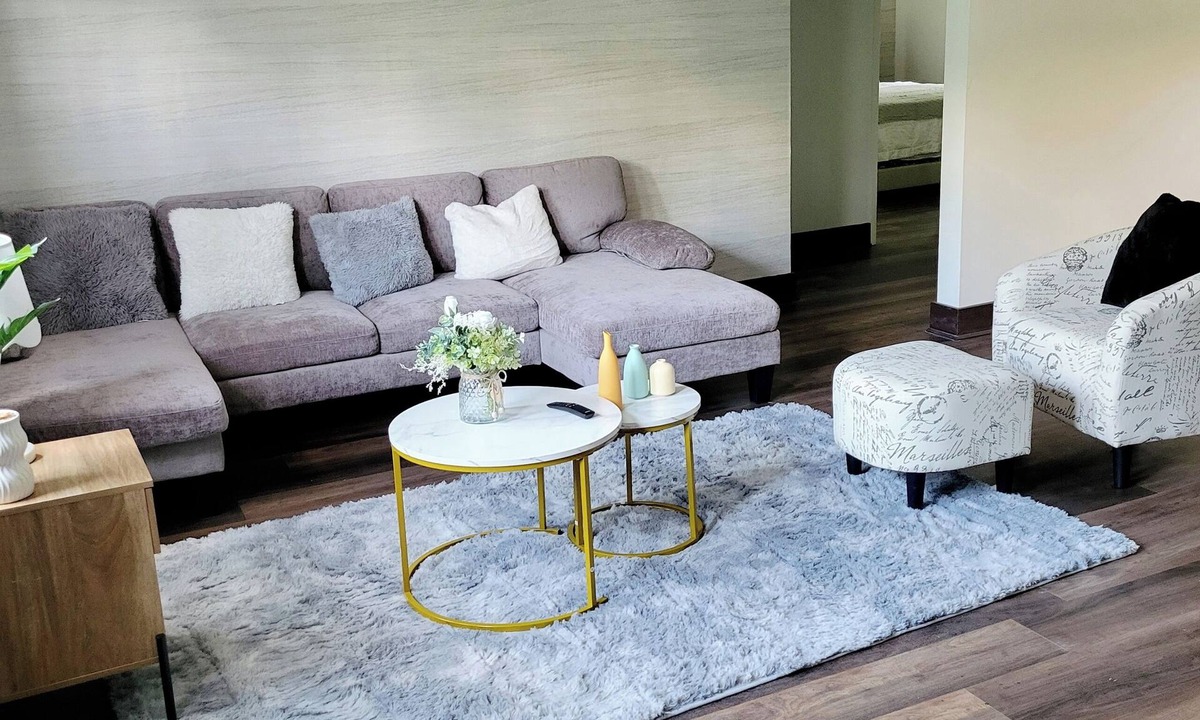 Wyman Park Apartment | Cozy 2-bedroom & 1.5 Baths apartment in enchanting Baltimore with WiFi, AC