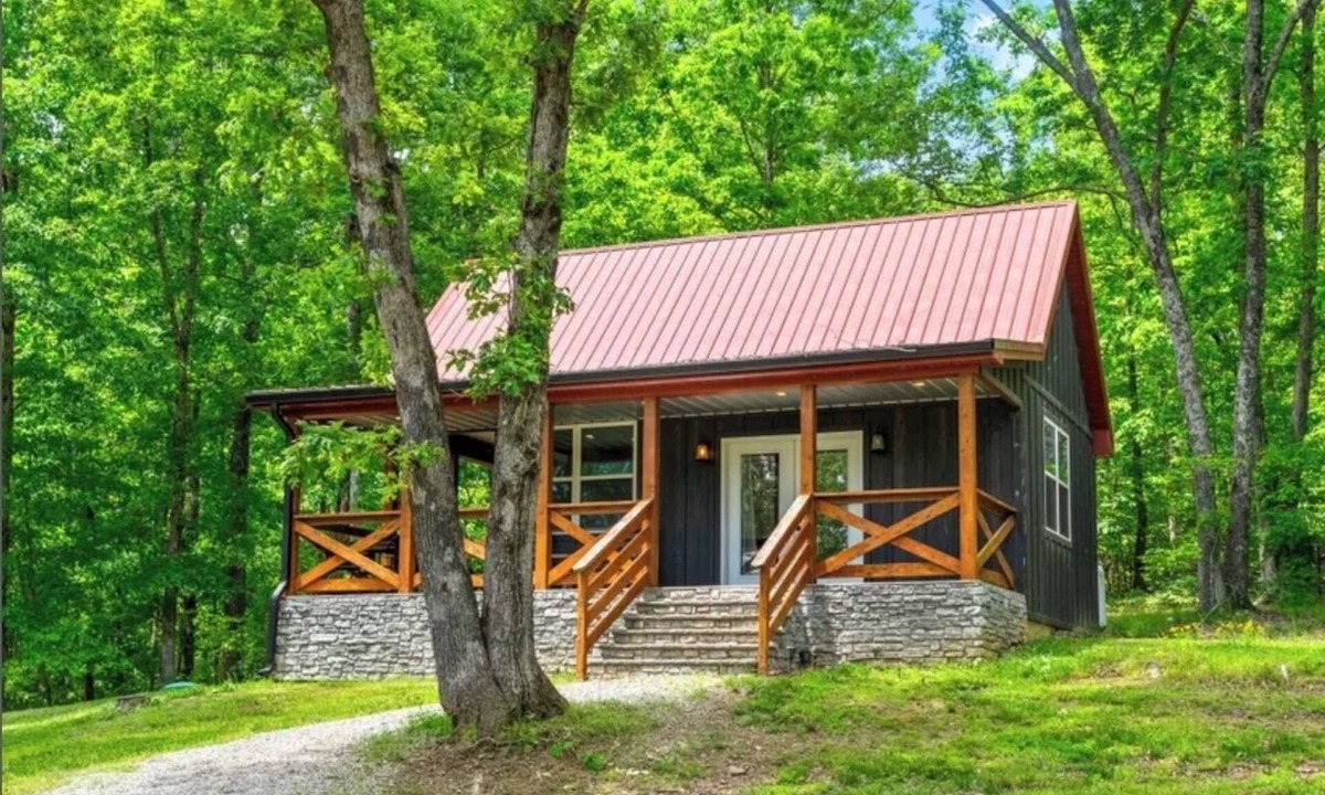 Crofton Cabin | Cozy 2-bedroom cabin nestled in the woods adjoining Pennyrile Forest State Park.