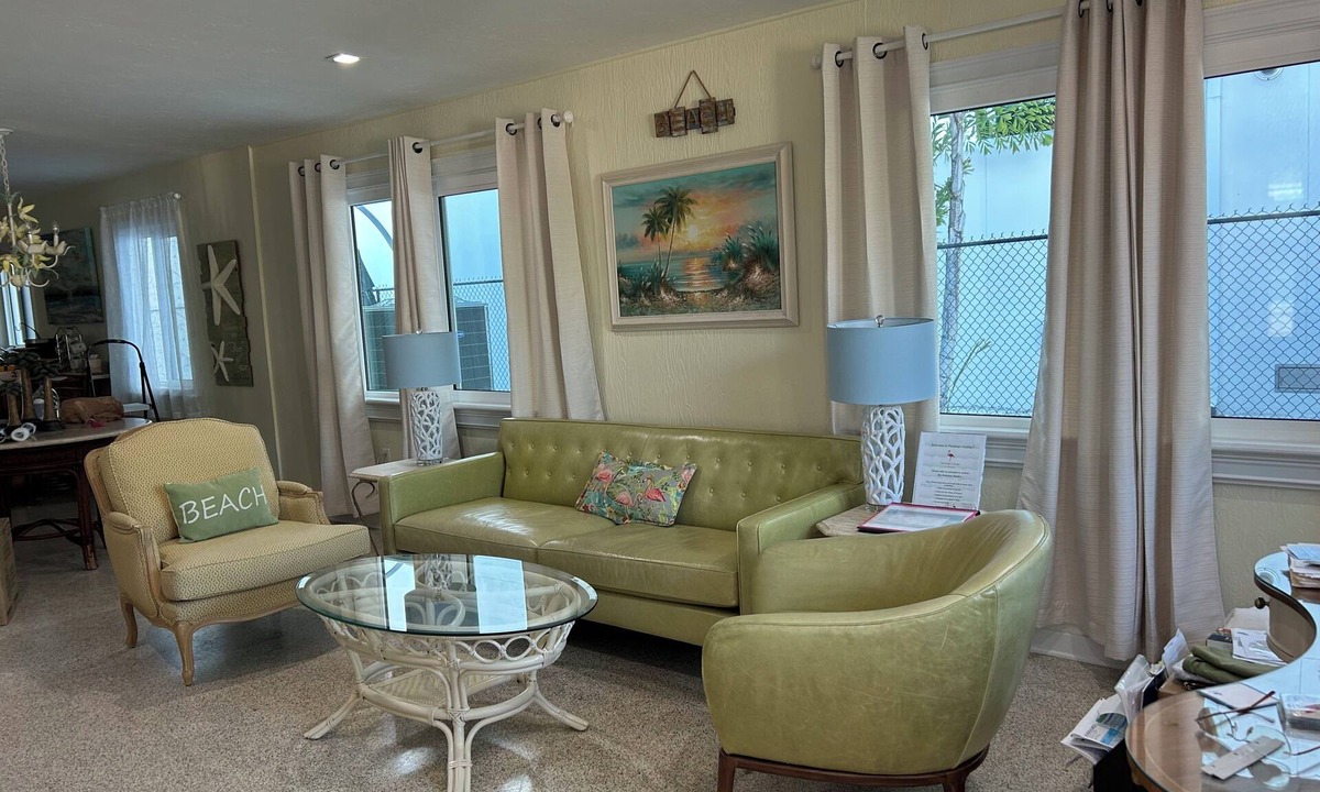 Sarasota Cottage | Cozy 2Bd+2 Ba beach cottage; screened Florida rm, sleep porch; VR22-00059
