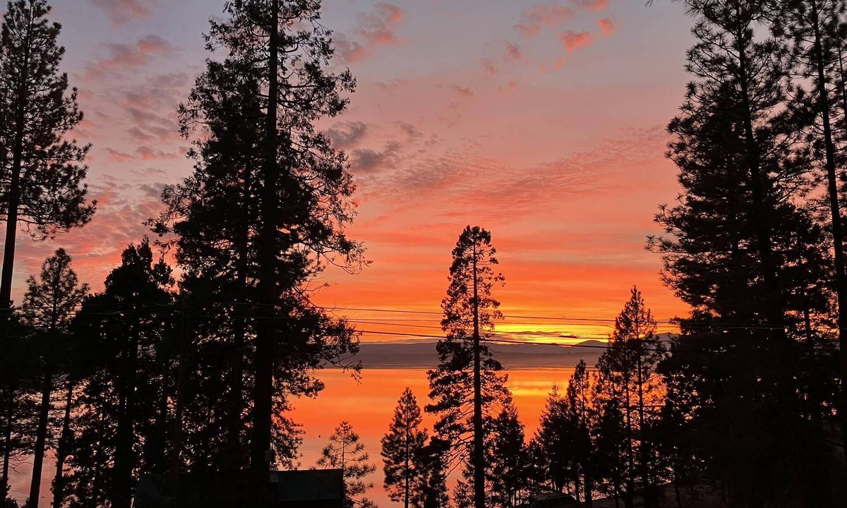 Chester House | Cozy 3BR Home in Chester Near Lake Almanor and Mt Lassen