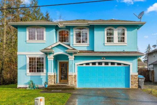 Maple Valley House | Cozy 3BR House with Lake View near Hiking Trails