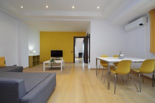 Aventine Apartment | Cozy and comfy apartment in Piramide metro stop