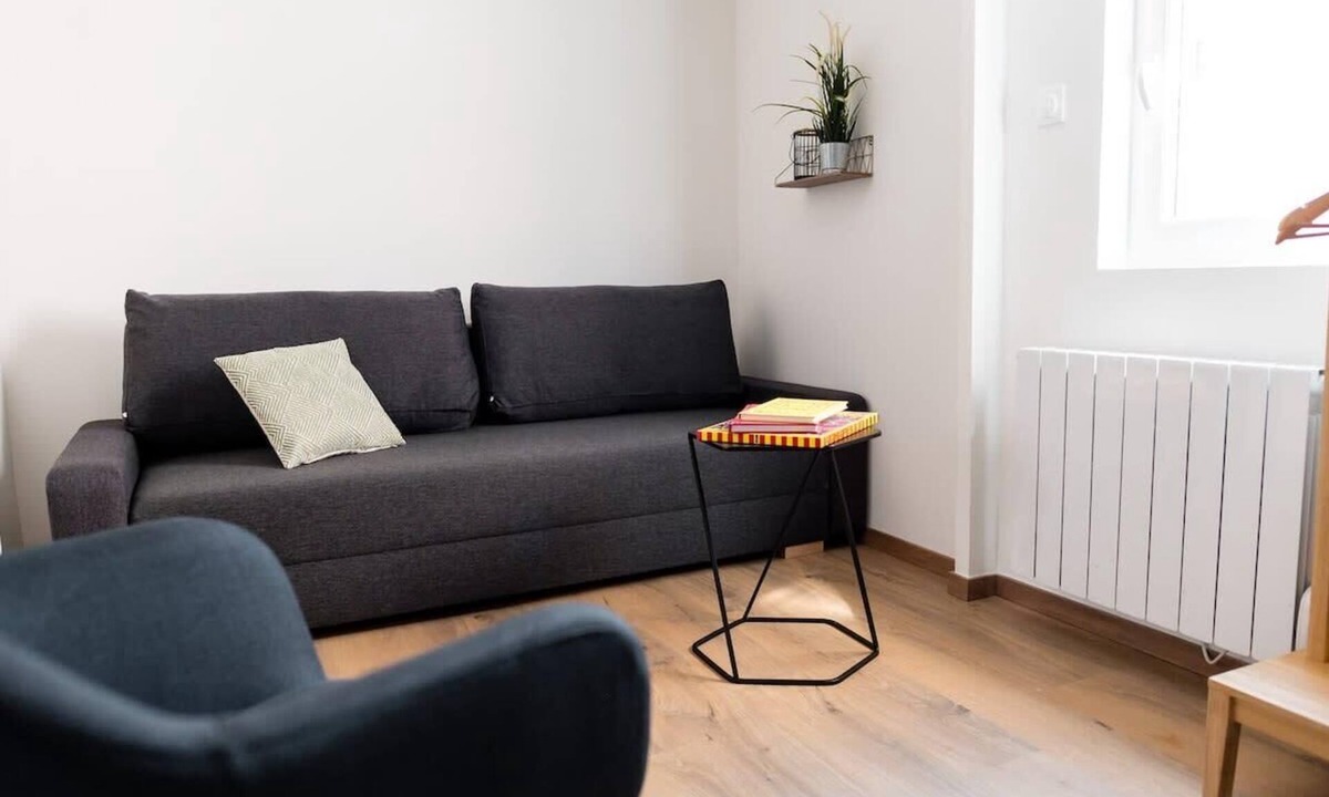 Charmettes - Bellecombe Apartment | Cozy and Elegant Studio – Bellecombe District, Lyon 6th