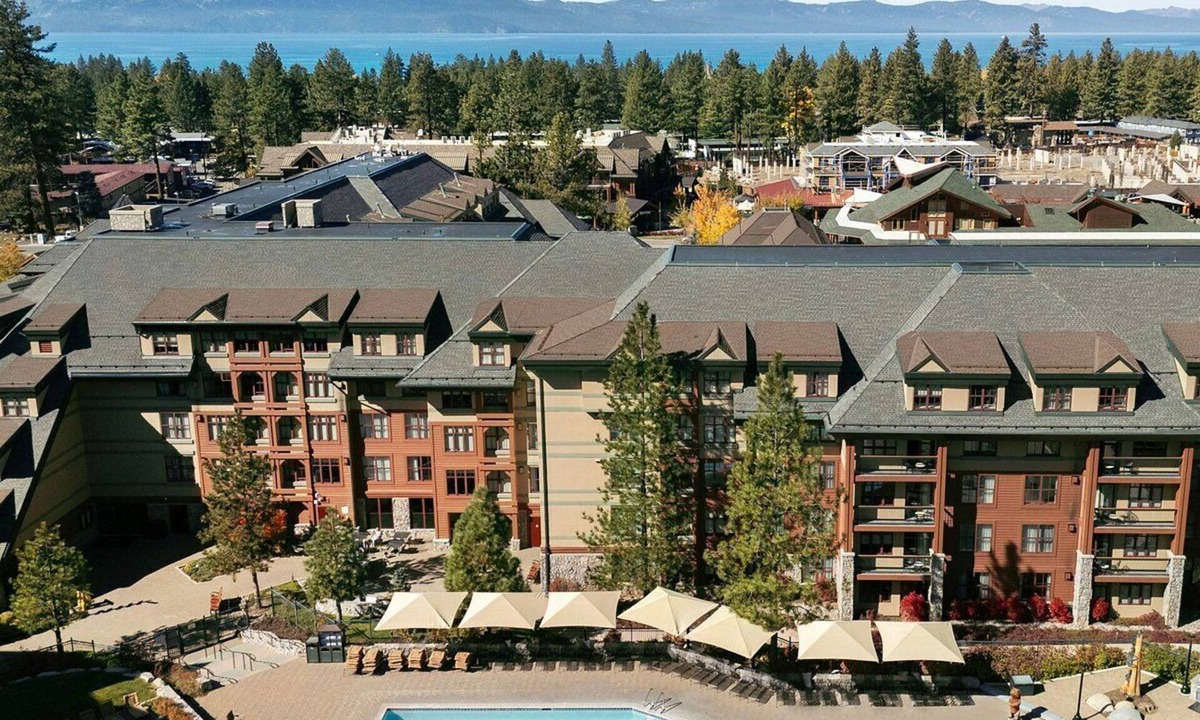 South Lake Tahoe Resort | Cozy and Enchanting 2-bedroom Resort in Picturesque South Lake Tahoe.