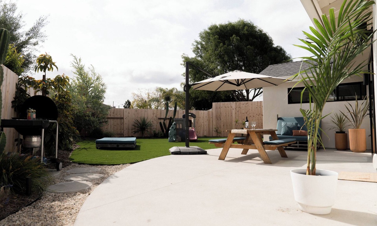 San Luis Rey House | Cozy and open oasis - 12 mins to the beach