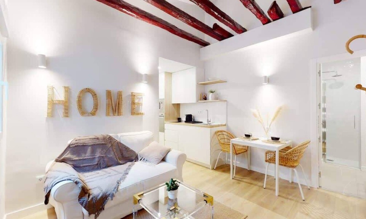 Recoletos Apartment | Cozy Apartment for Work & Travel in Recoletos