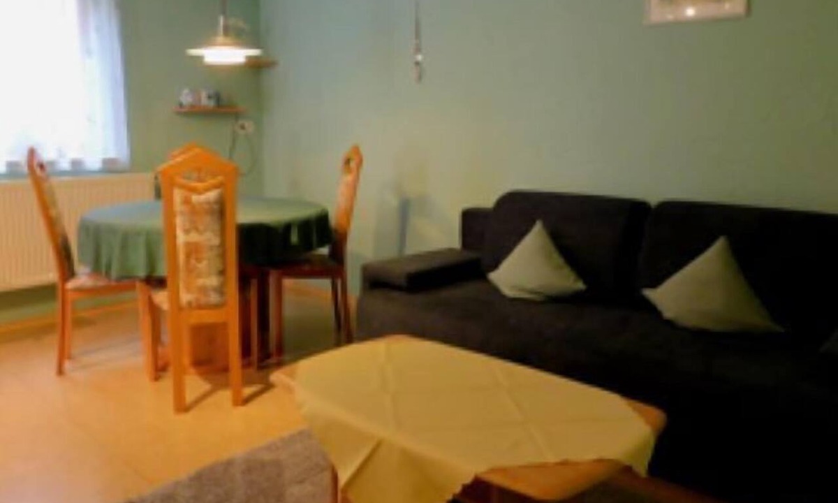 Dettelbach Apartment | Cozy basement apartment (40sqm) with terrace