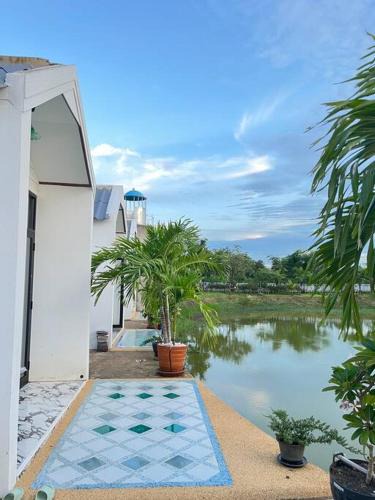 Lam Luk Ka House | Cozy breezing countryside Pet
