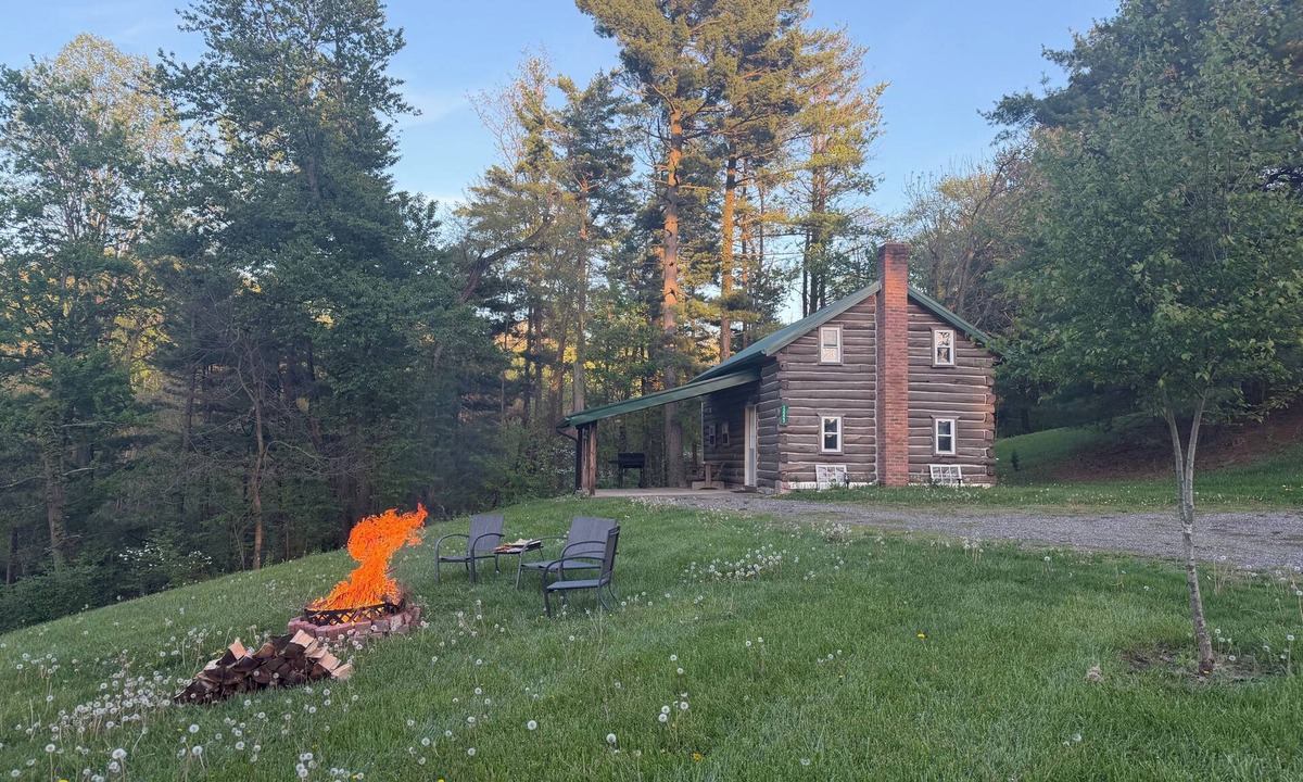 Baltic Cabin | Cozy Cabin in Baltic