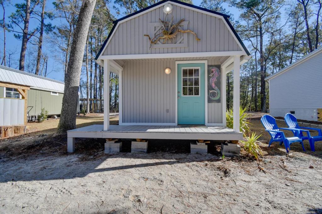 Sunset Beach Apartment | Cozy Calabash Studio ~ 4 Mi to Sunset Beach!
