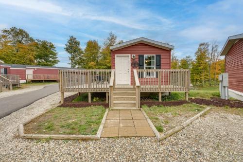 Cassopolis House | Cozy Cassopolis Retreat on Little Fish Lake!
