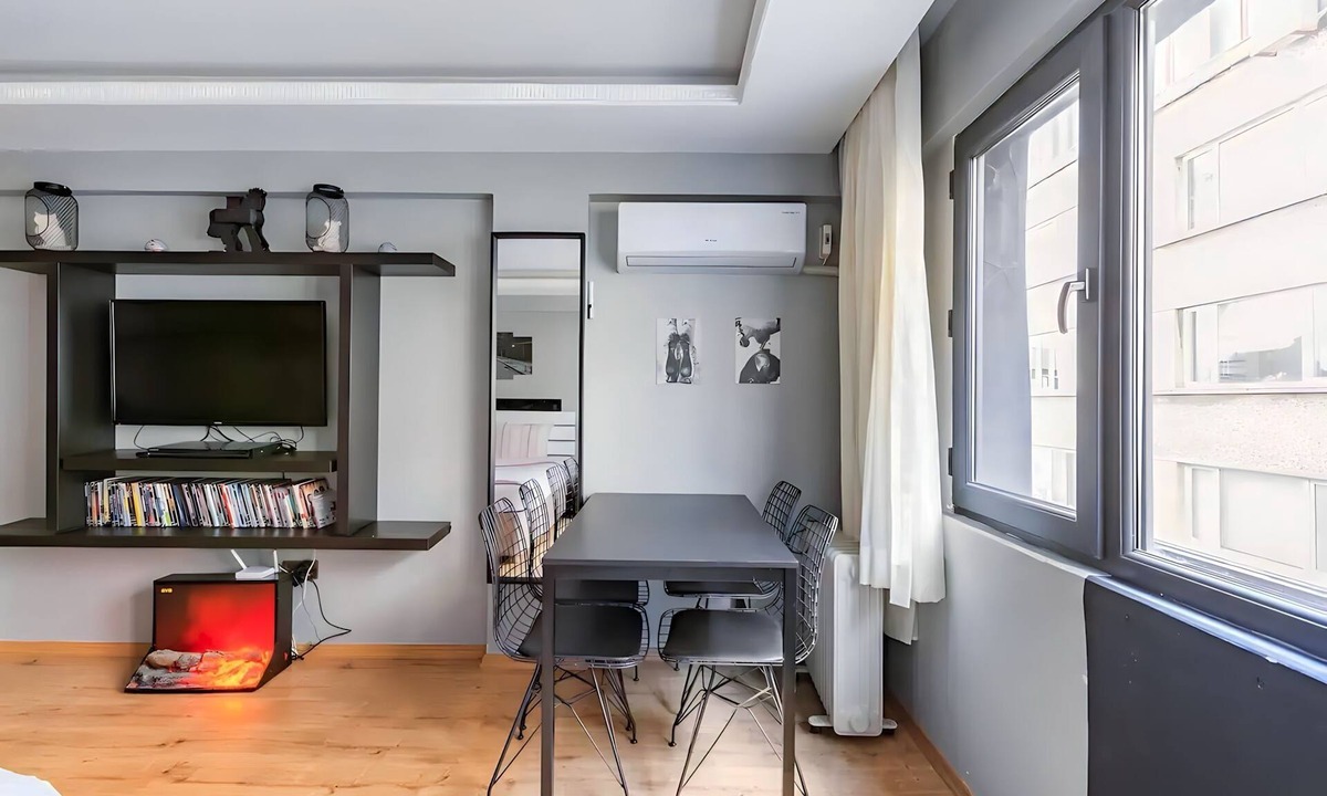 Bomonti Apartment | Cozy Central Apartment with Elevator&Patio Near Metro 2 minute walking