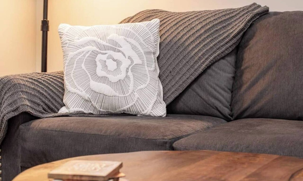 Montgomery Apartment | Cozy Central Loft | Pets Welcome Retreat