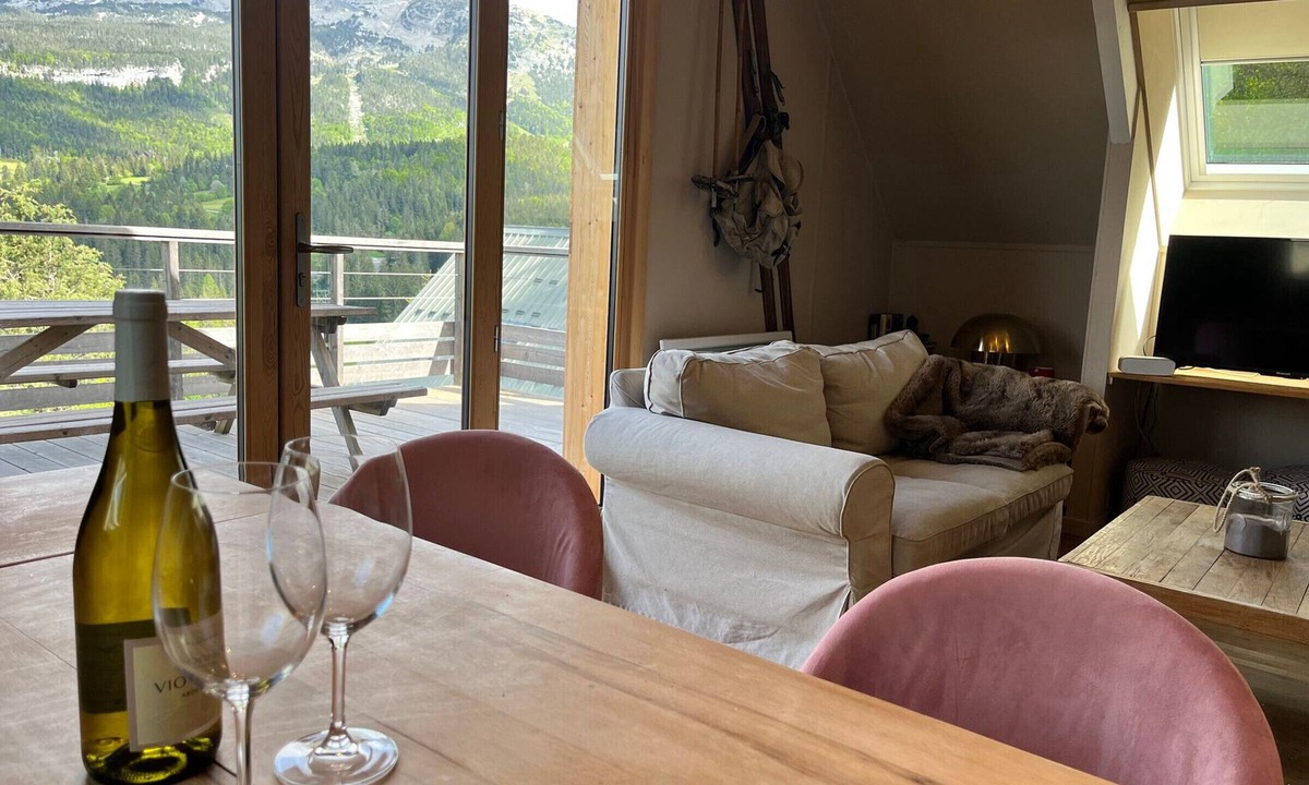 Correncon-en-Vercors Ski Chalet | Cozy Chalet in Vercors Forest