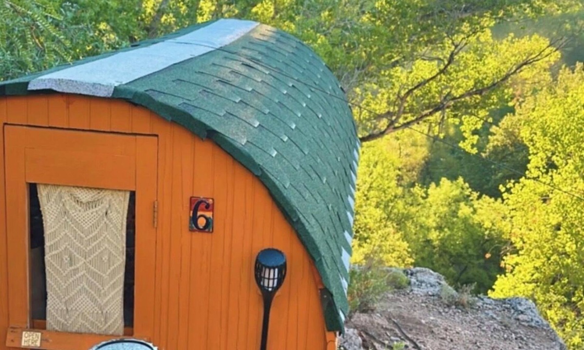 Rimrock RV Rental | Cozy Cliffside Cabin with Private Creek Access at Sacred Springs