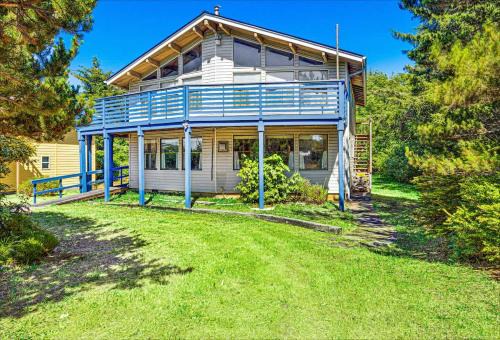 Copalis Beach House | Cozy Copalis Beach Cottage Escape