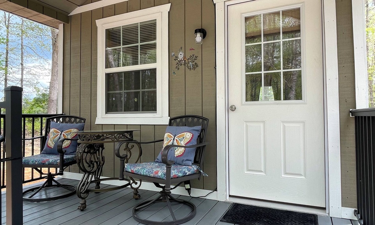 Spencer Cabin | Cozy Cottage by Fall Creek Falls