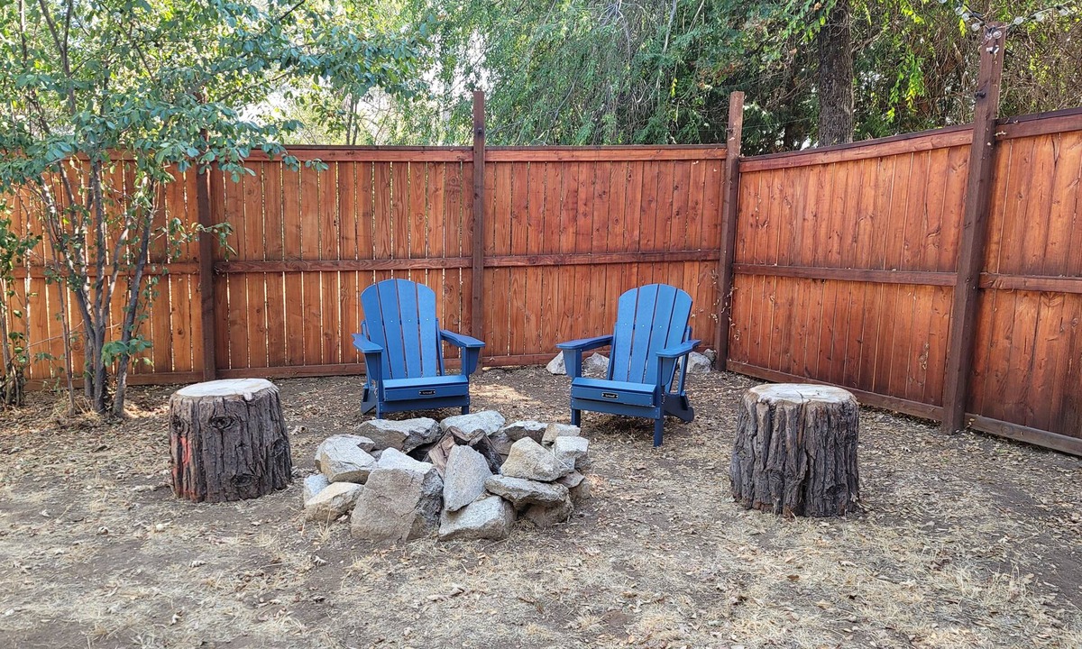 Mariposa Cottage | Cozy Cottage, Large Fenced Yard, Close to Yosemite, Bass Lake