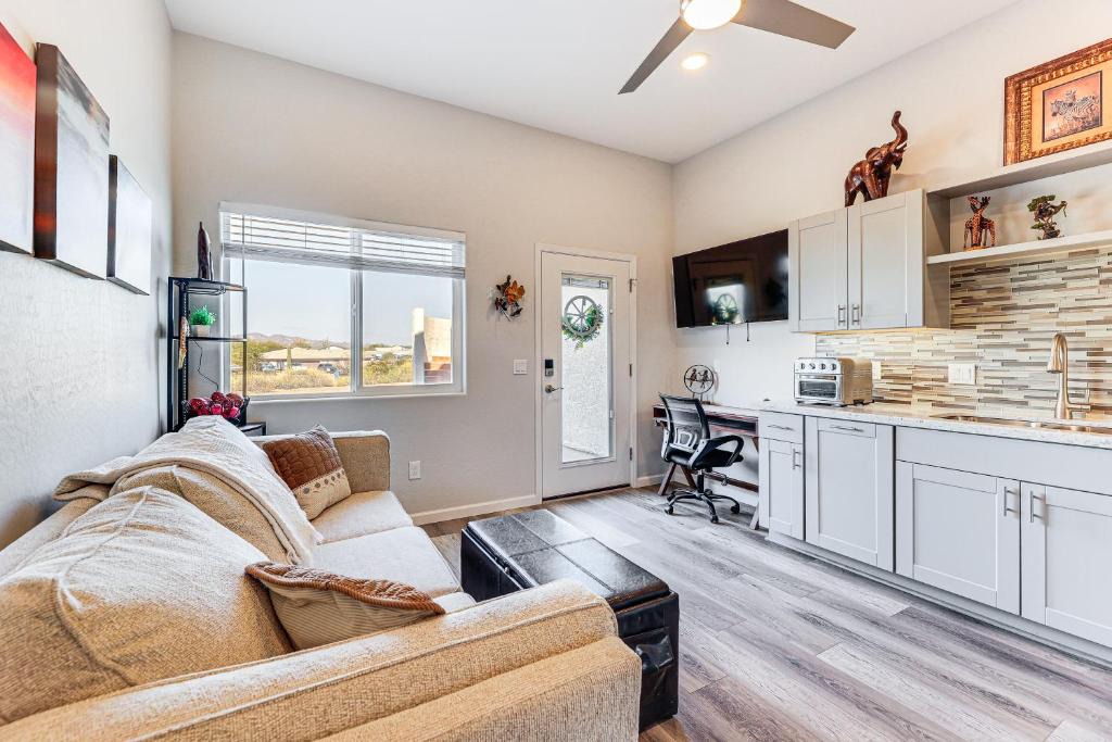 Apache Junction Apartment | Cozy Couple's Retreat w/Views in Apache Junction
