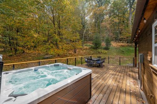 McHenry House | Cozy Cub Cabin