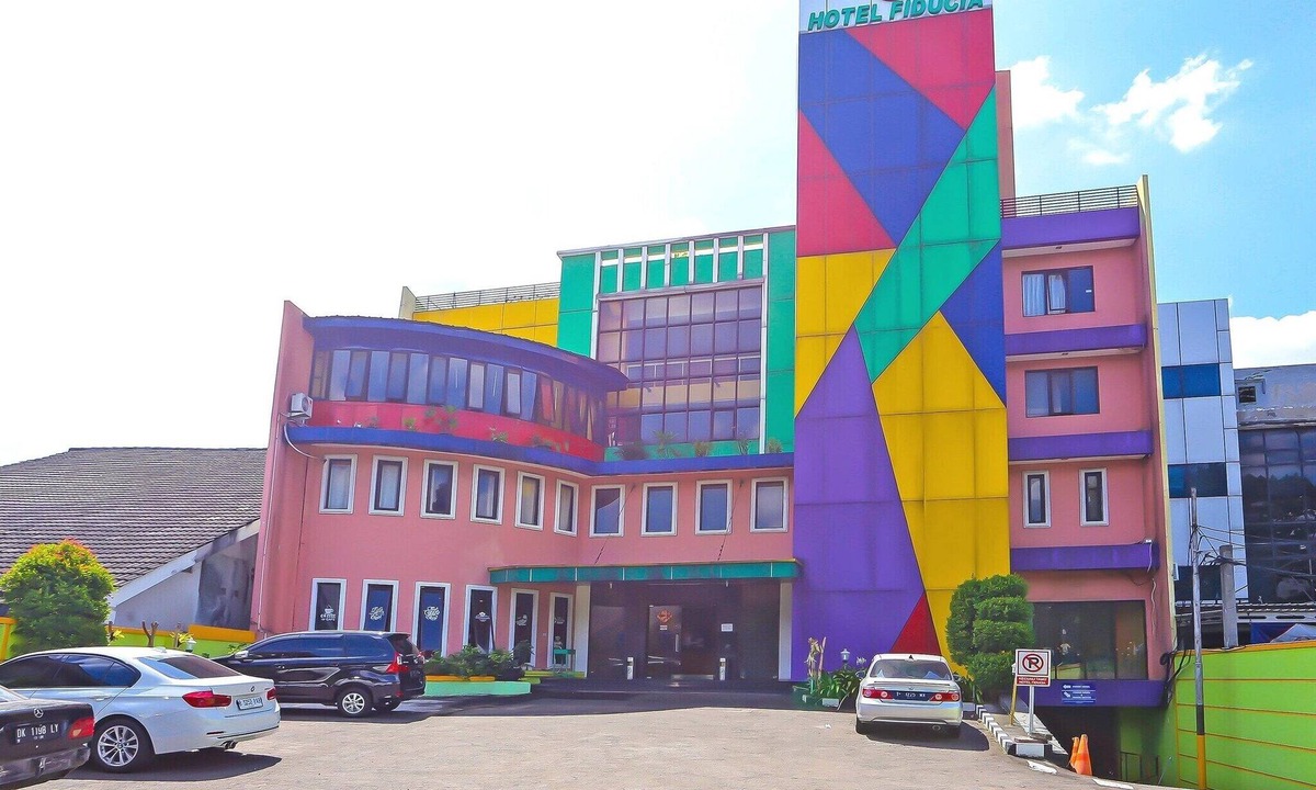 Jakarta House | Cozy Double Escape W/Free WiFi and Parking