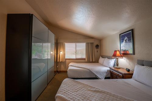 Zermatt Apartment | Cozy Double Queen Mountain Suite Near Park City - 3055
