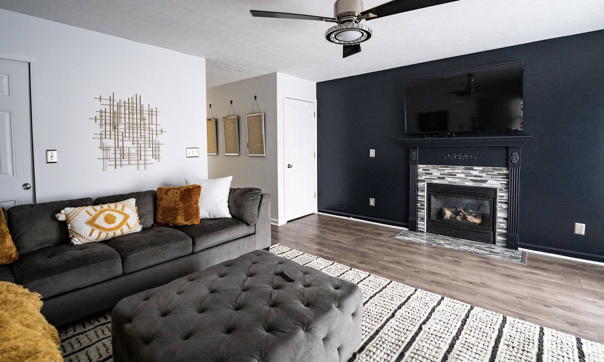 Jeffersonville House | Cozy family home. 19 minutes from Churchill Downs