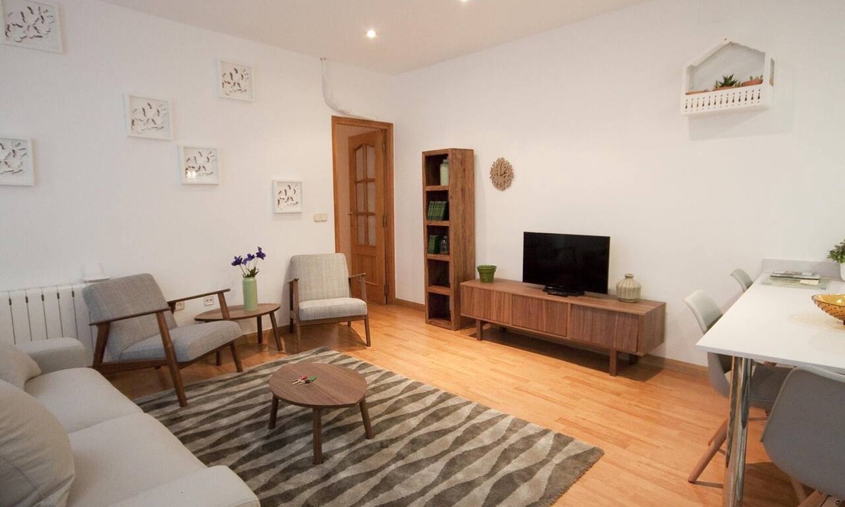 Huertas Apartment | Cozy Flat @Cortes *Elevator*WiFi*