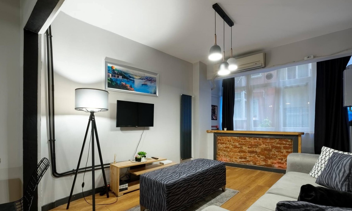 Macka Apartment | Cozy Flat with Central Location Close to Popular Attractions in Besiktas