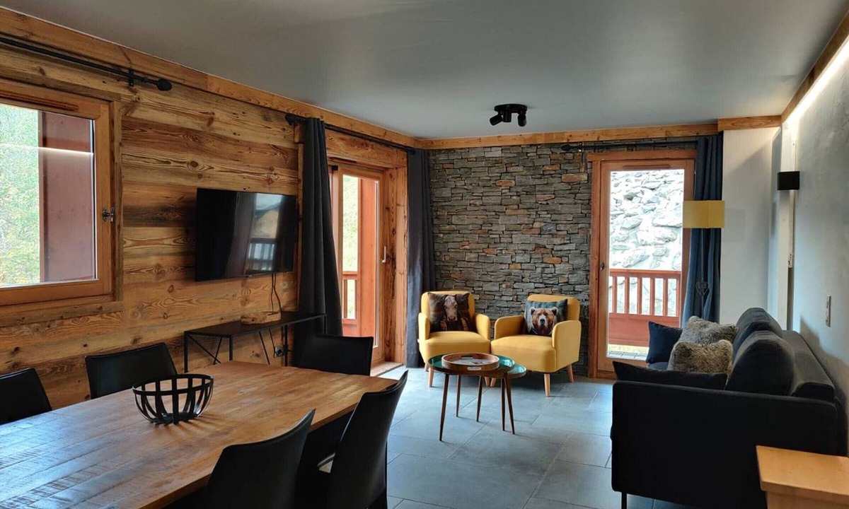 Saint-Martin-de-Belleville Apartment | Cozy apartment in Saint-Martin-de-Belleville with views and high-end comfort