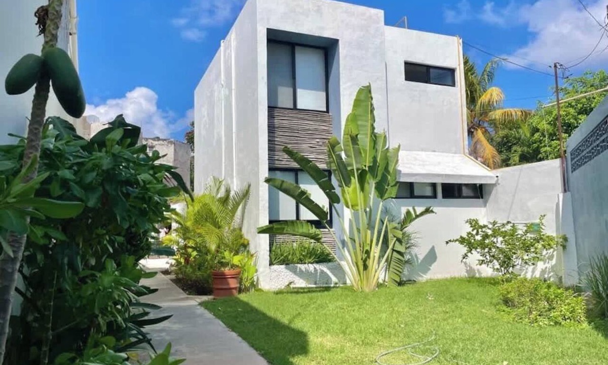 Downtown Cancun Apartment | Cozy Garden Studio | Downtown Cancun | WiFi & AC