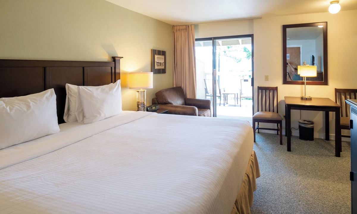 Rosario Hotel | Cozy Harborside Stay | Secluded Orcas Island Getaway- Harborside 2460