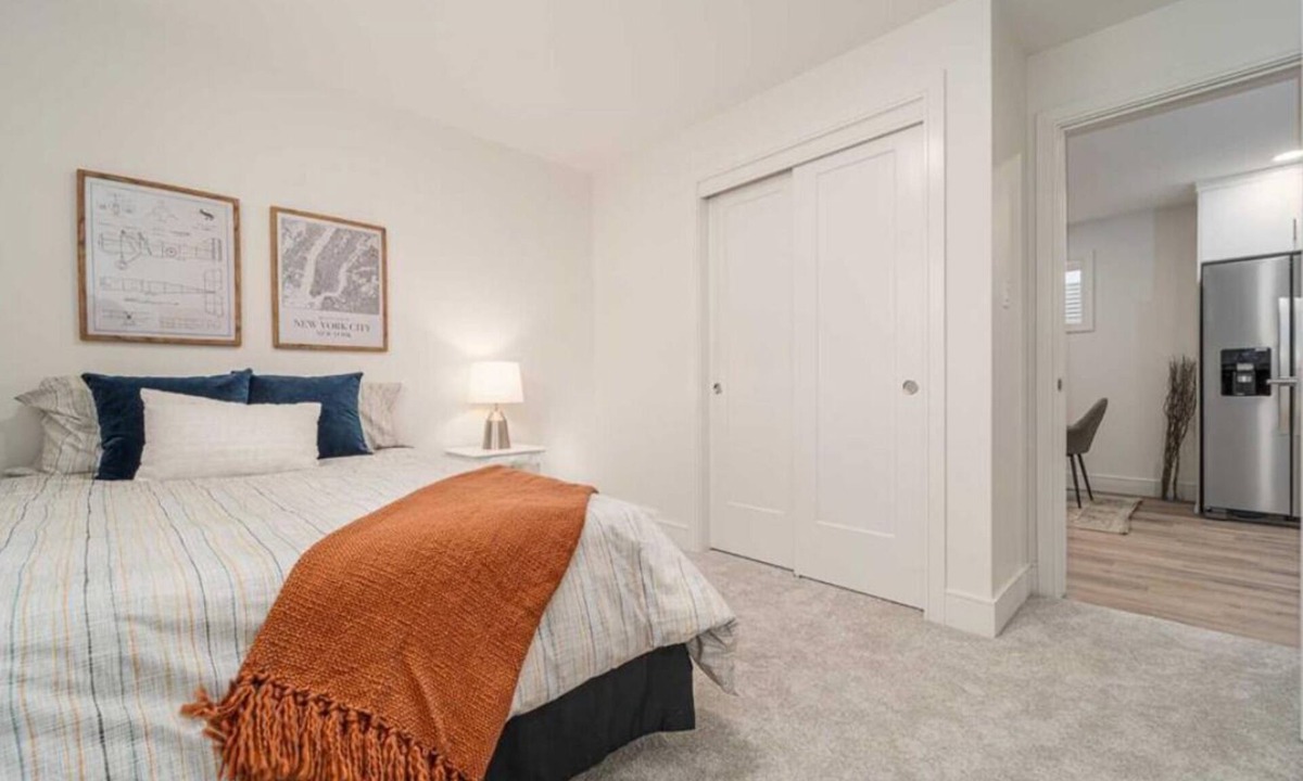 Lethbridge House | Cozy Haven!Close to Coalbanks School & Park & 5 mins drive to Uni of Lethbridge