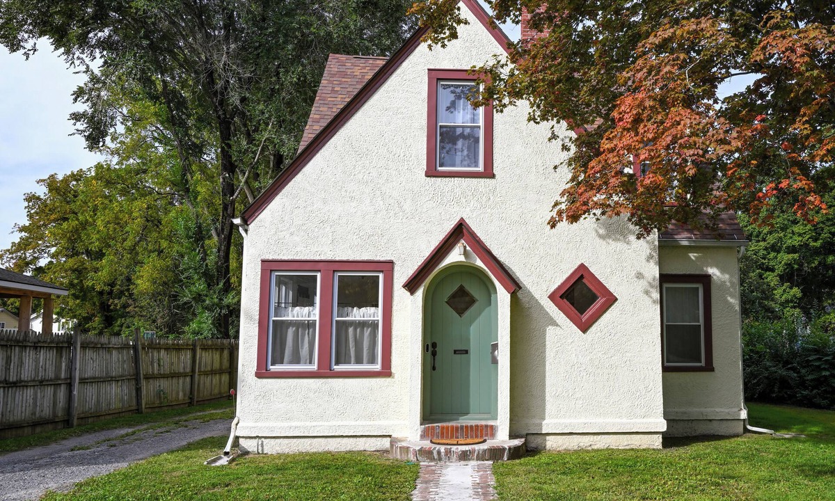 Hyde Park House | Cozy Historic Hyde Park Cottage - Near CIA & River