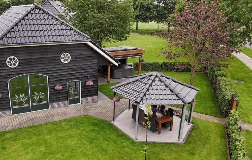 Meer House | Cozy Home In Den Ham With Kitchen