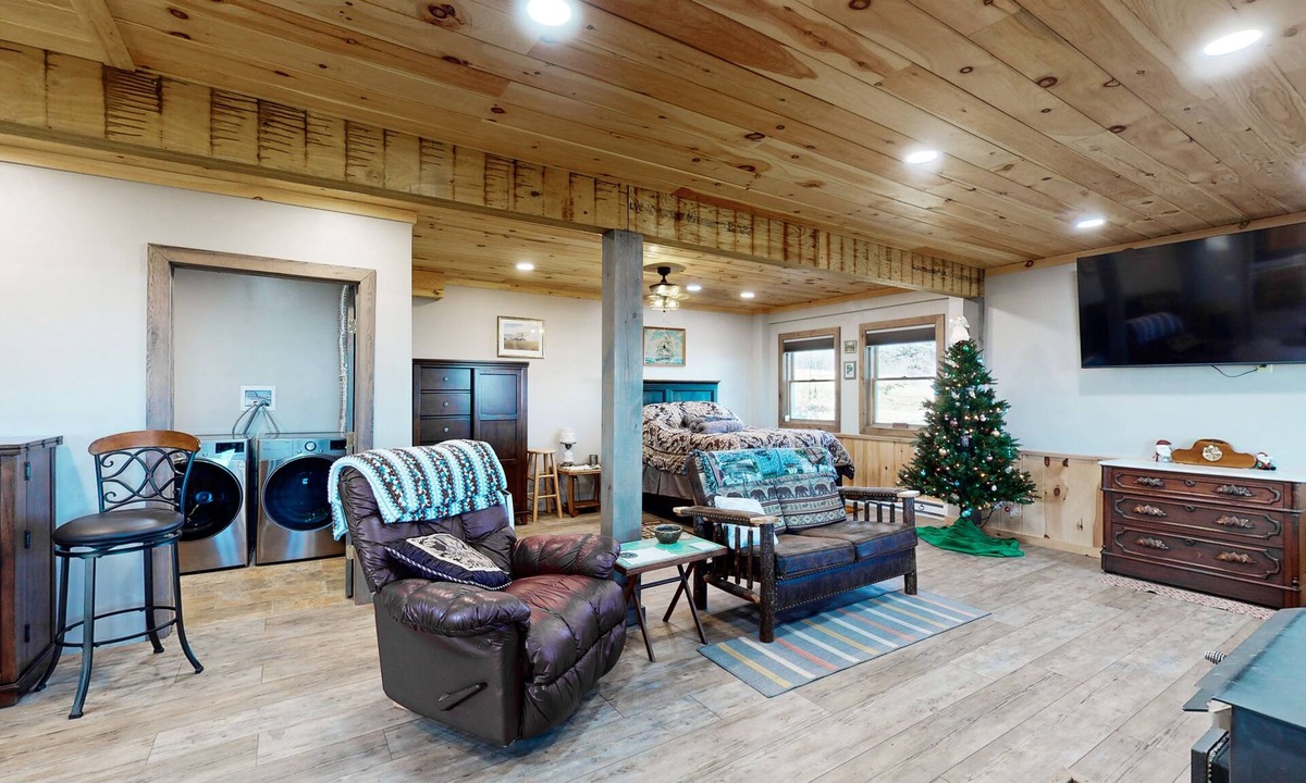 Prattsburgh House | Cozy home with deck, patio & sweeping pastoral views, near Keuka Lake