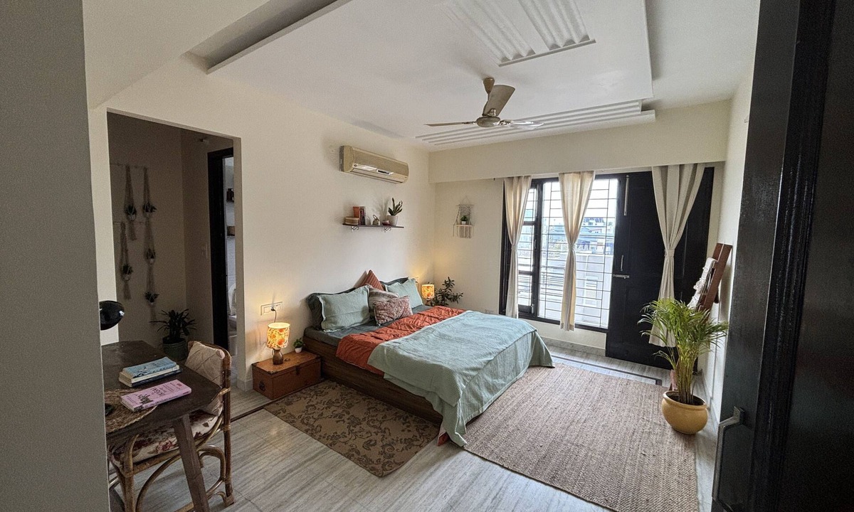 Mohali House | Cozy Boho retreat w/living room, terrace, balcony and private entrace.