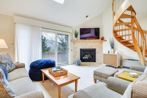 Jackson House | Cozy Jackson Condo w/Mtn Views & Pool Access!