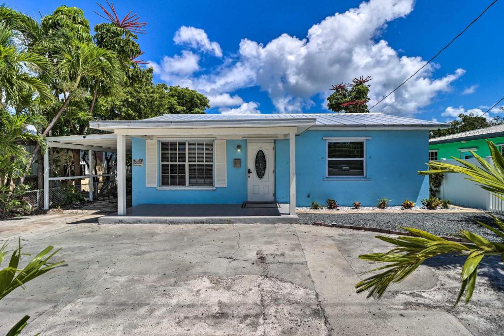 New Town House | Cozy Key West Beach Cottage: Walk to Beaches!
