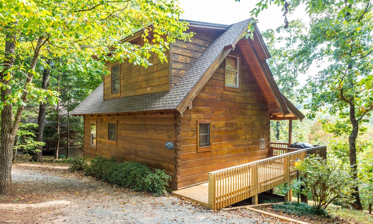 Lake Lure Cabin | Cozy Lake Lure Cabin