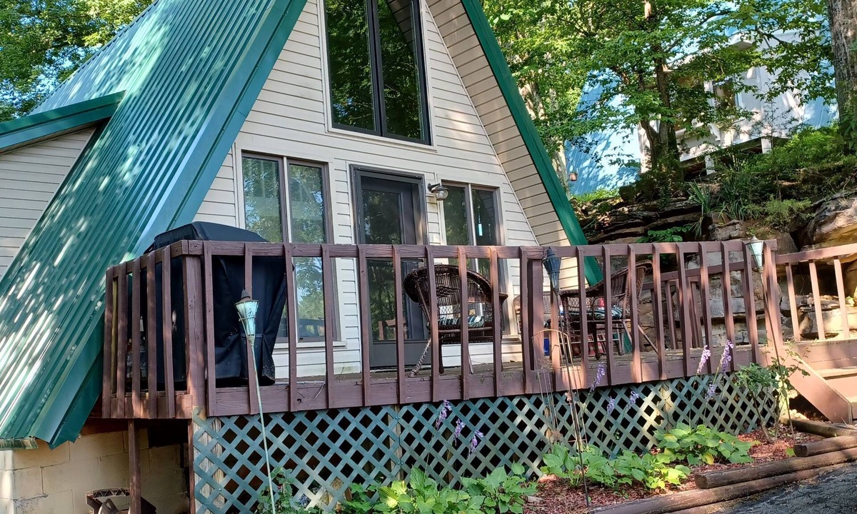 Celina Cottage | Cozy Lake Themed A-frame by Dale Hollow Lake FALL SPECIAL - Price reduced by 25%