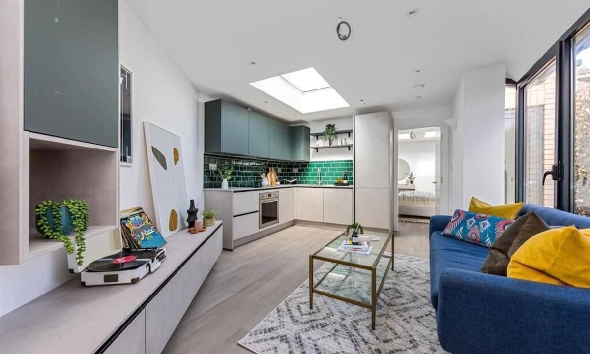 Leytonstone House | Cozy London House with Garden & Terrace | Near Westfield Stratford & Tube